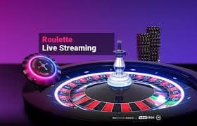 Teen Patti three-card hand display with dealer comparison